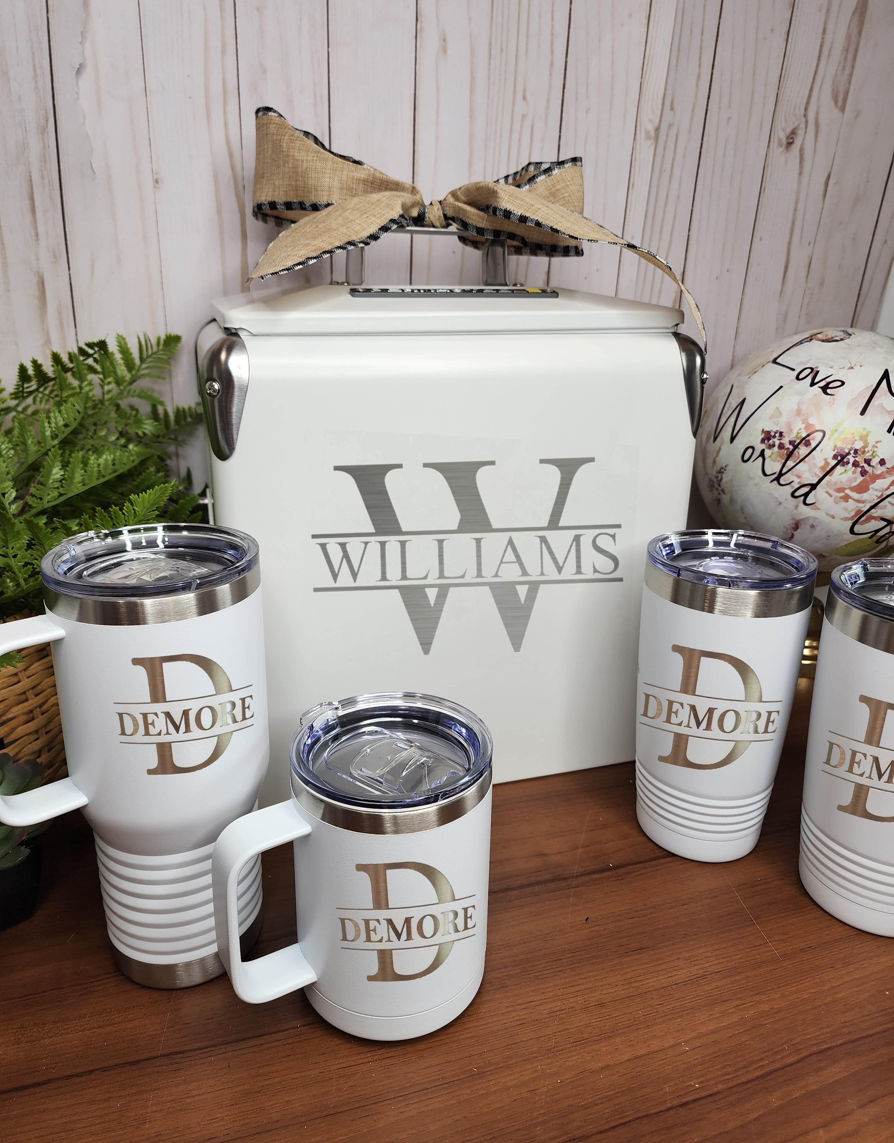 Custom Laser Engraved 12 QT. Retro Cooler