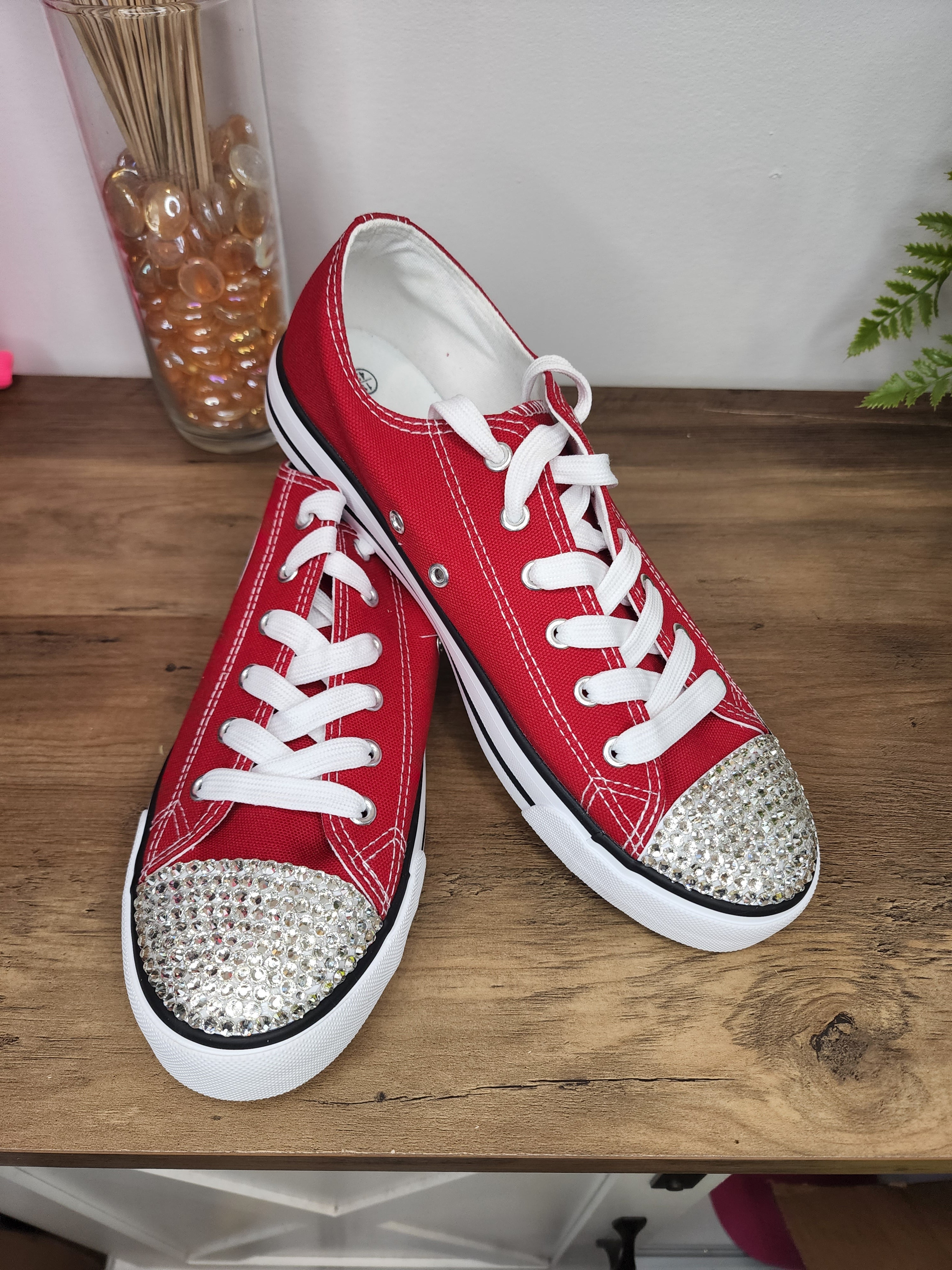 Rhinestone Embellished Georgia Bulldogs Low Top Sneakers