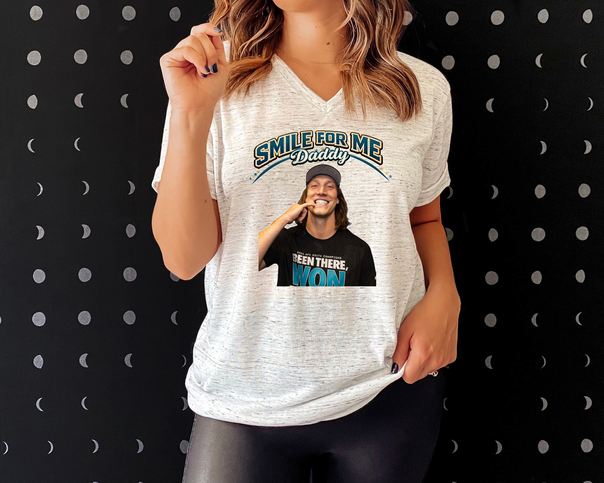 Jaguars Trevor Lawrence Smile For Me Daddy Marbled Tee