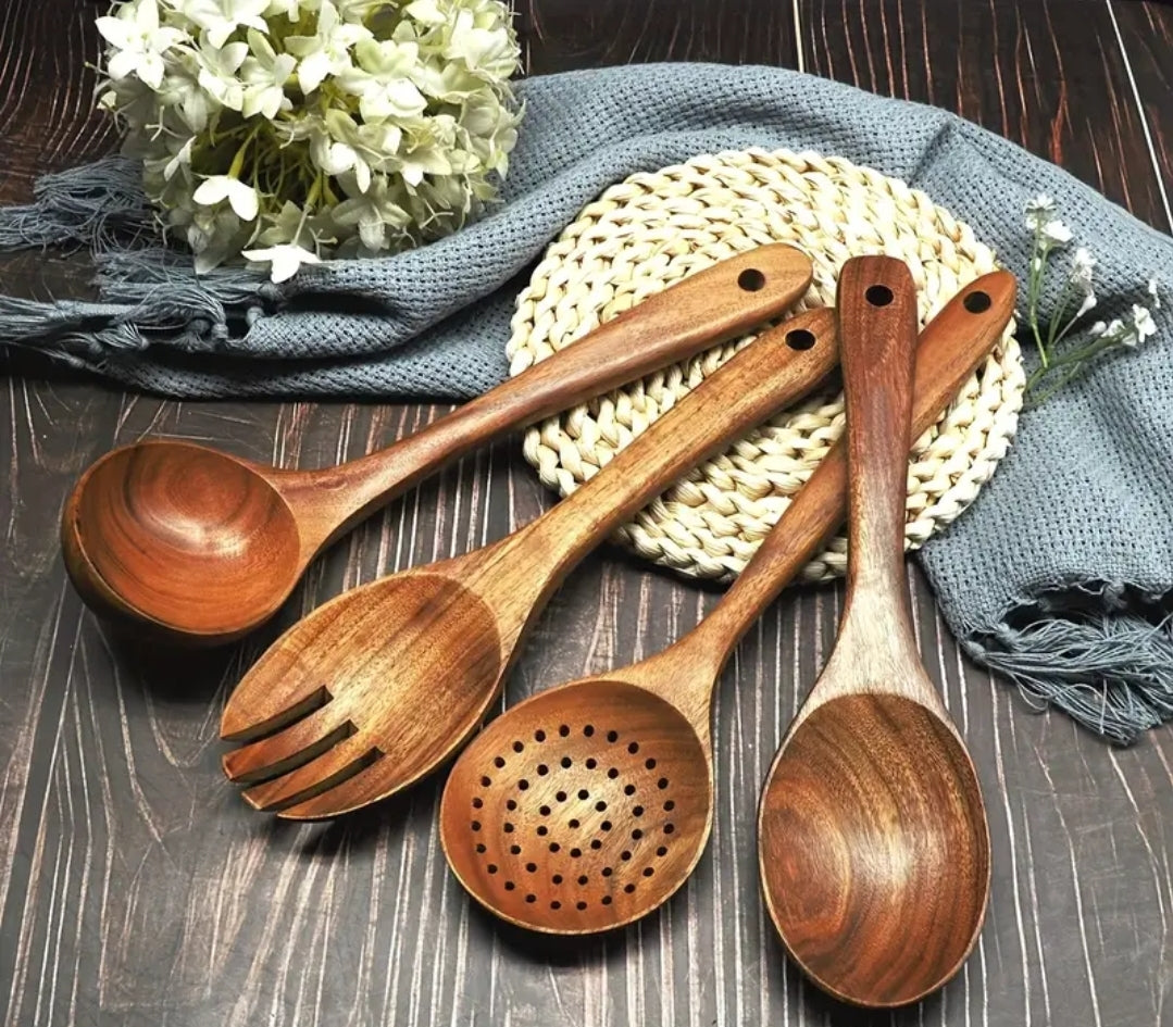 Customized 7 Piece Wooden Cooking Utensil Set: Personalized Gifts