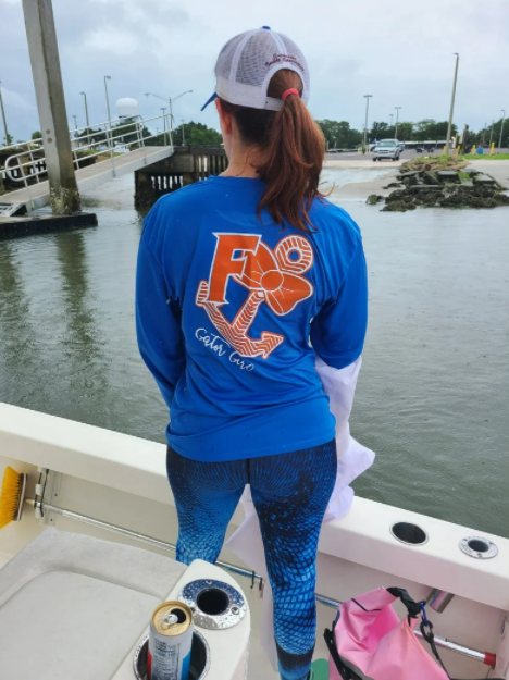 Florida Gator Girl Fishing Shirt: College Football Fan Gear & Apparel unisex Tee S/S / Medium / Non-Glitter Flat Design