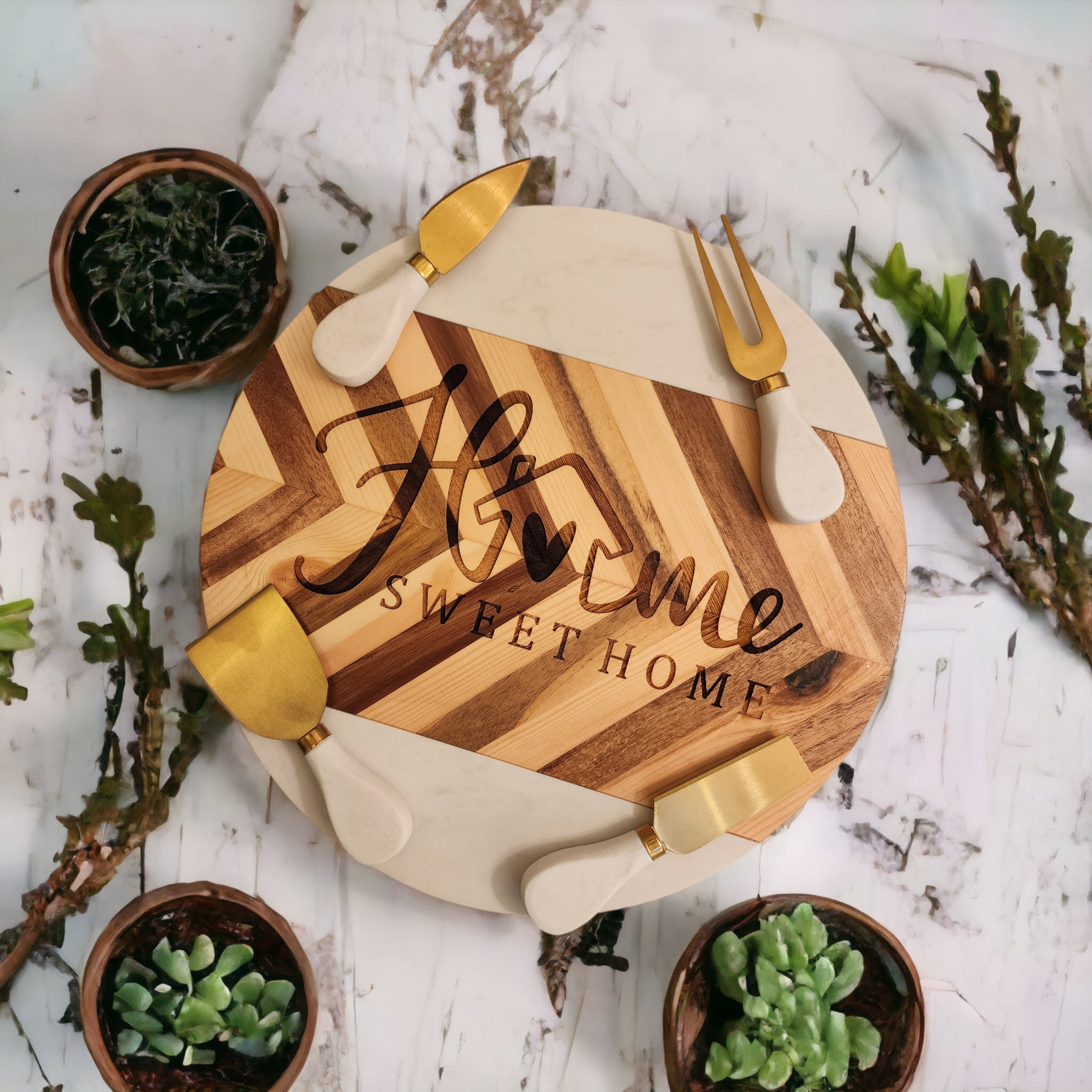 Home Sweet Home Marble and Acacia Wood Round Serving/Charcuterie Board